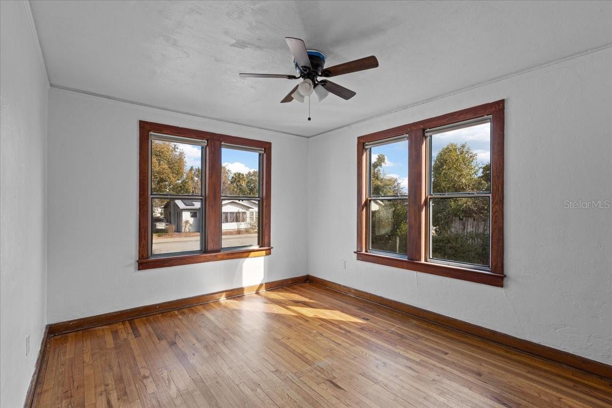 Image 18 of 47 For 396 Hillsboro Street