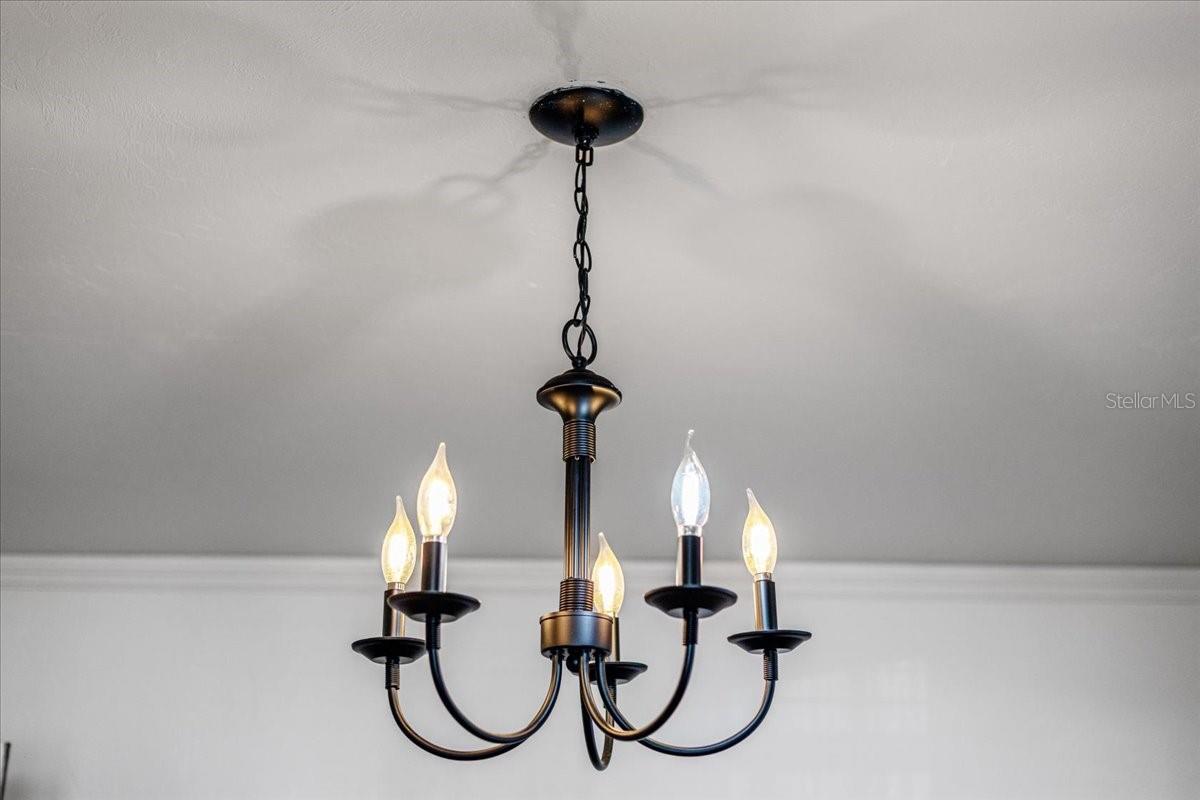 Image 24 of 47 For 396 Hillsboro Street