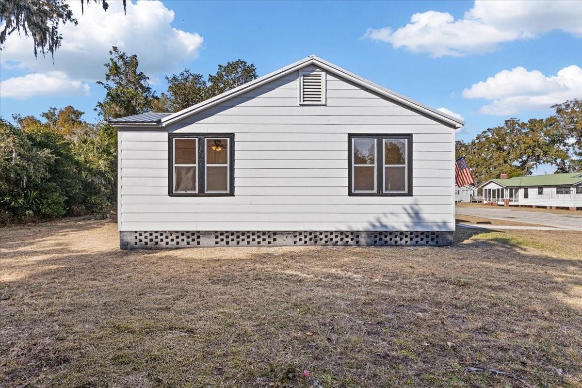 Image 38 of 47 For 396 Hillsboro Street