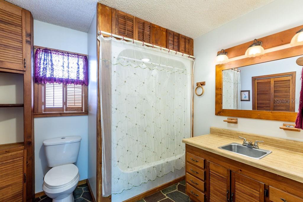 Image 15 of 41 For 103 Suwannee River Drive