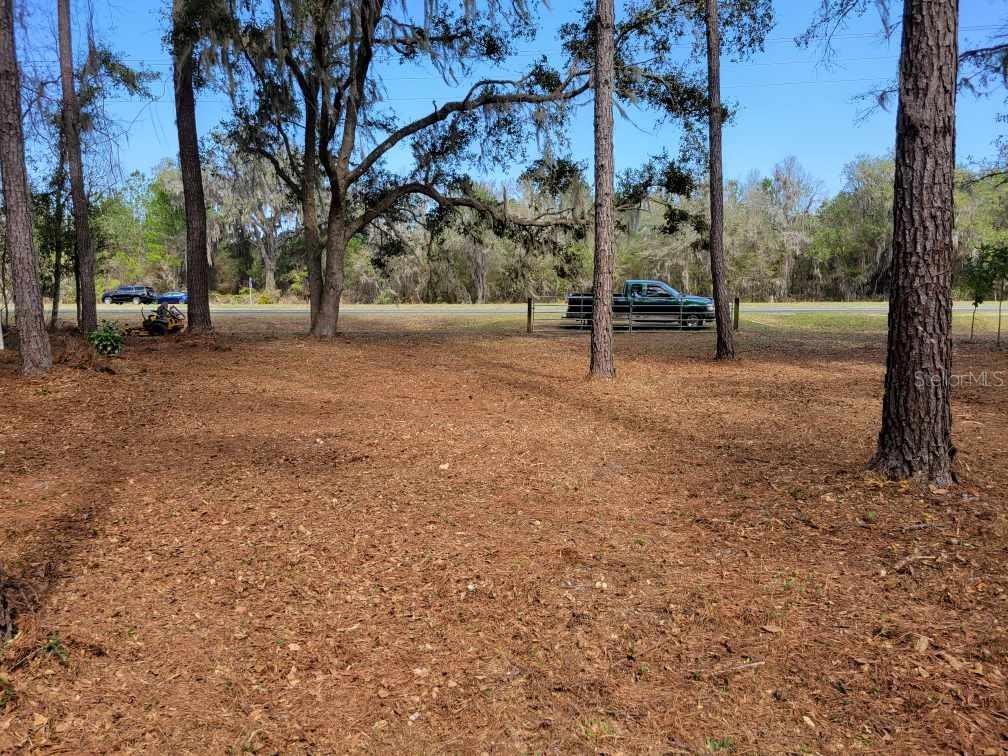 Image 4 of 7 For 10133 Hawthorne Road