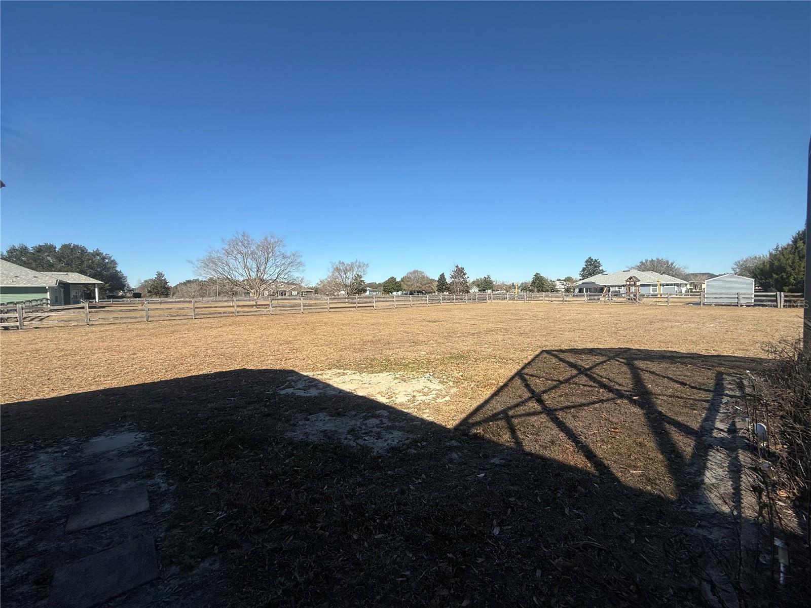 Image 11 of 14 For 10054 98 Avenue