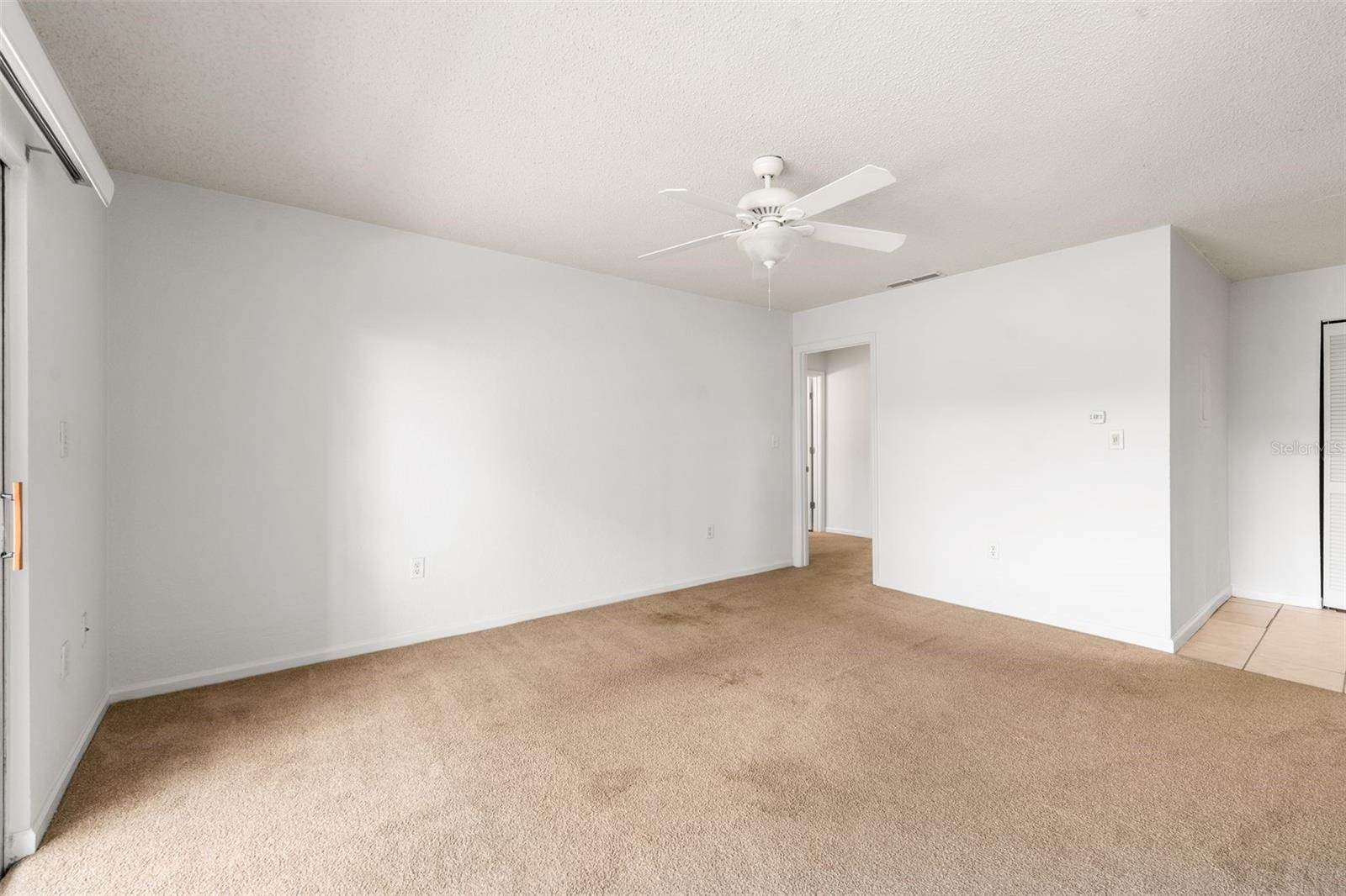 Image 9 of 28 For 1810 23 Boulevard 201