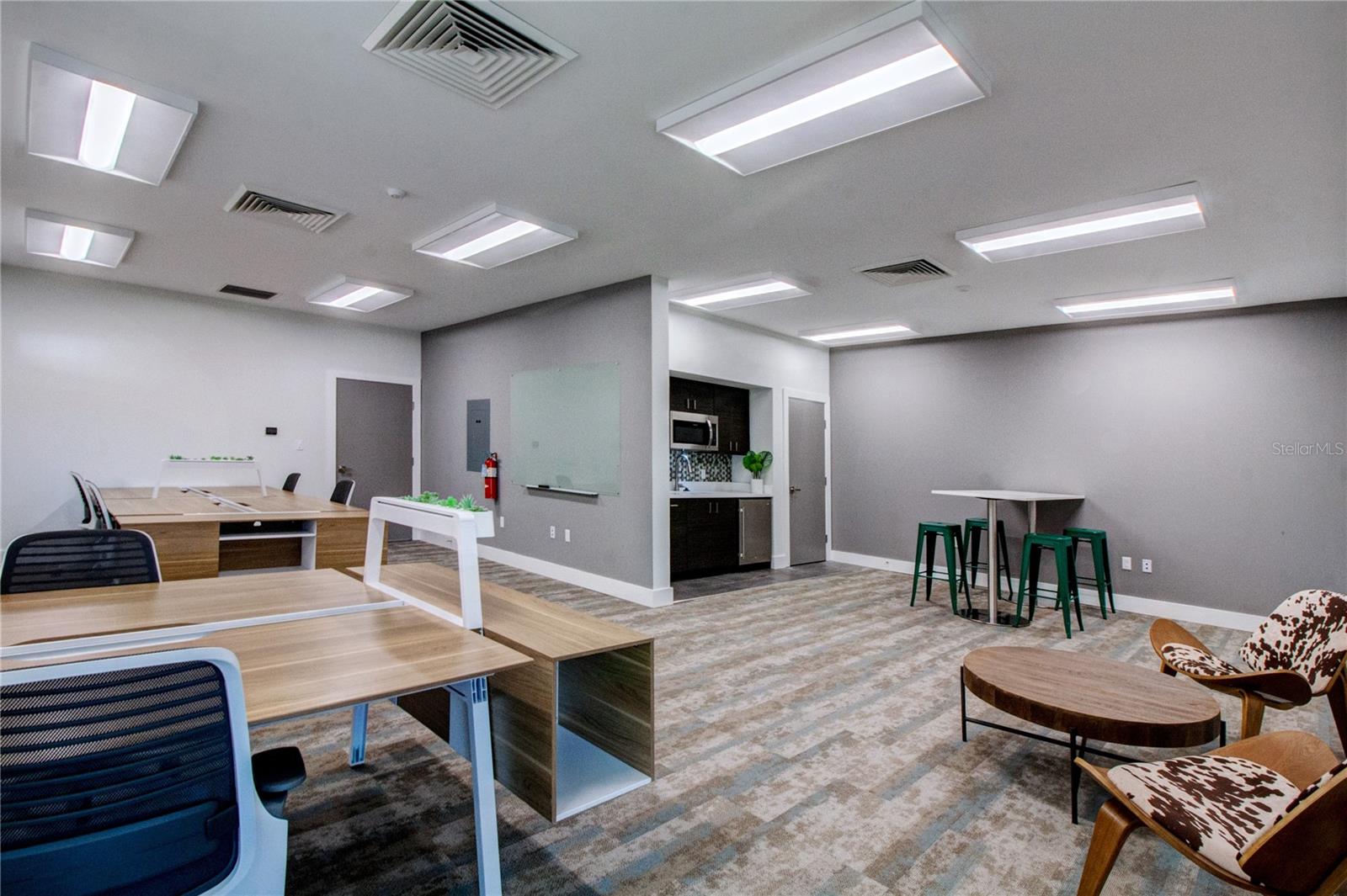 Image 5 of 7 For 225 7th Terrace 20