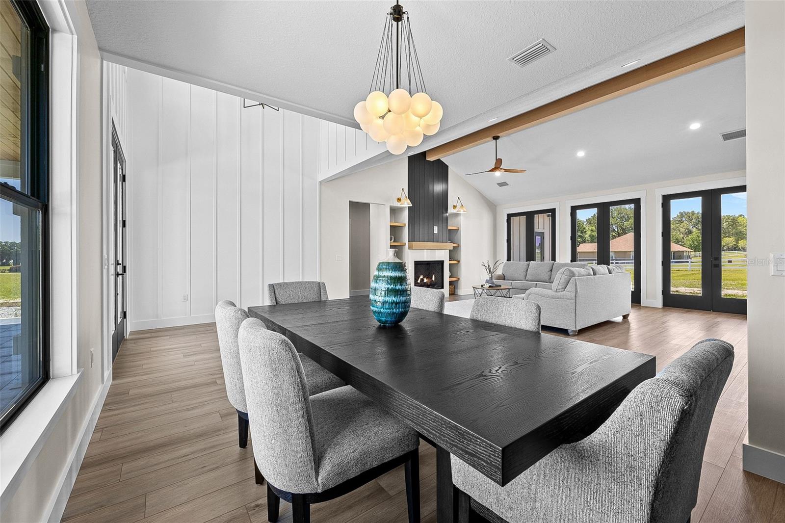 Listing photo id 10 for 389 Mossy Oak Way