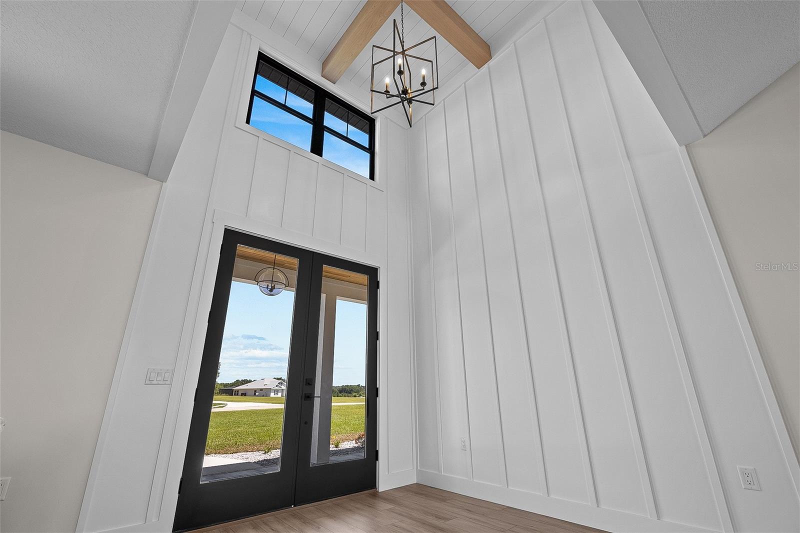 Listing photo id 12 for 389 Mossy Oak Way