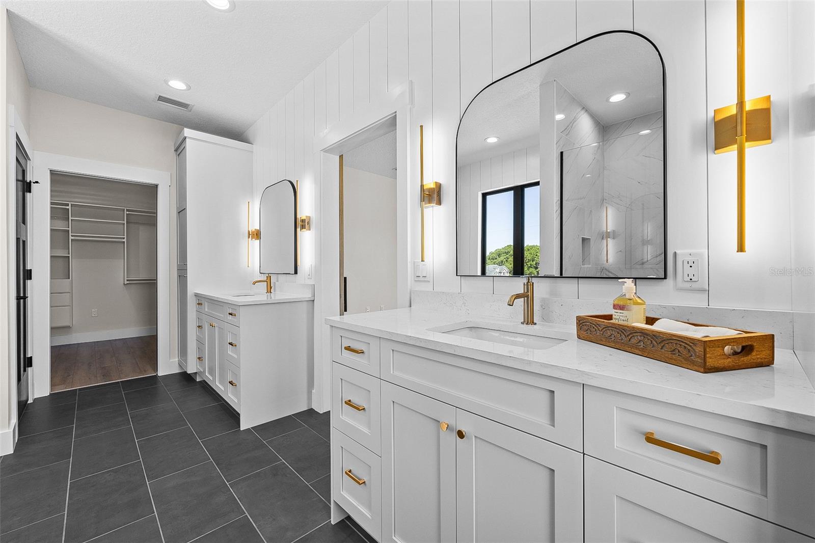 Listing photo id 17 for 389 Mossy Oak Way