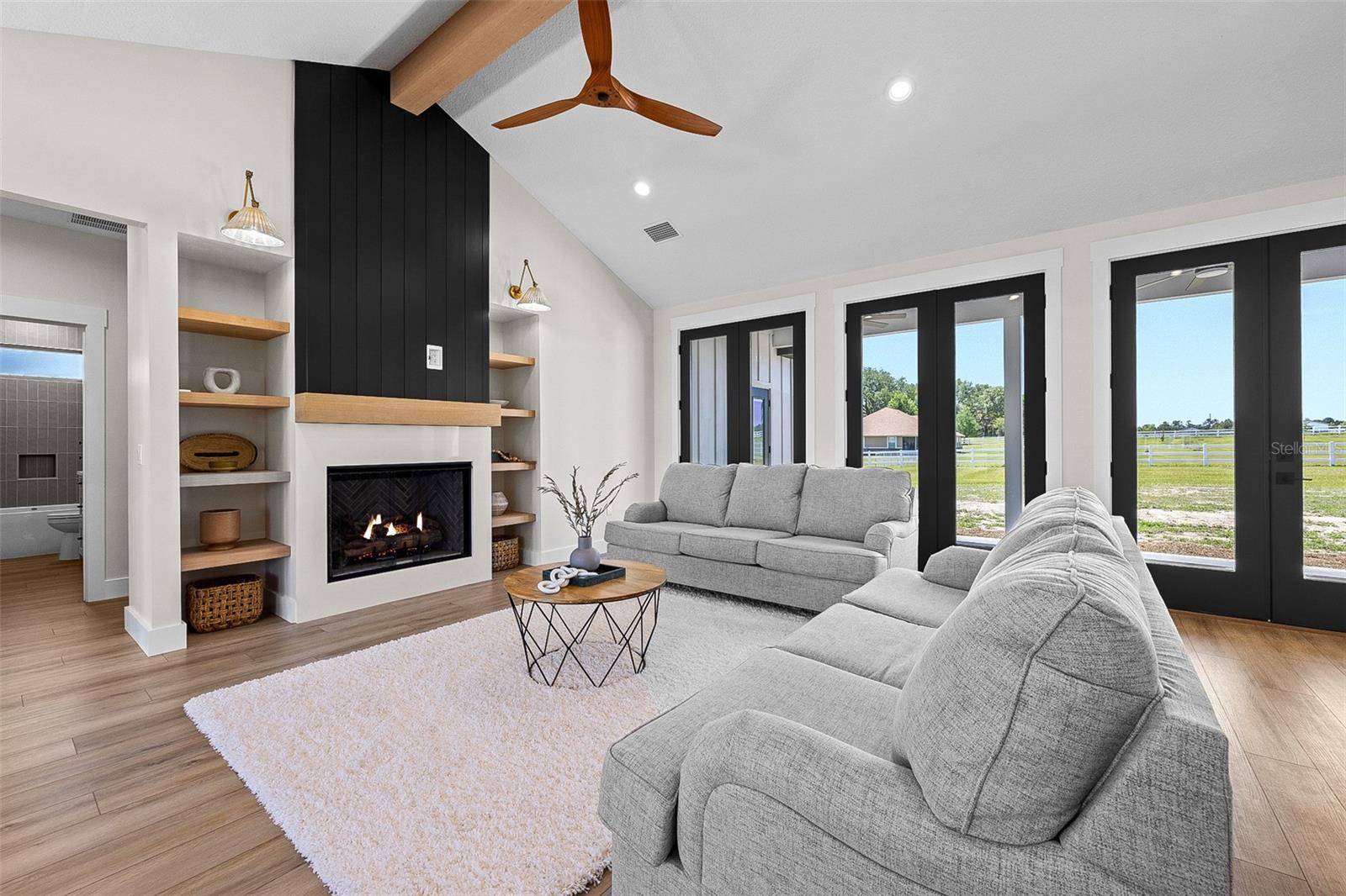 Listing photo id 0 for 389 Mossy Oak Way