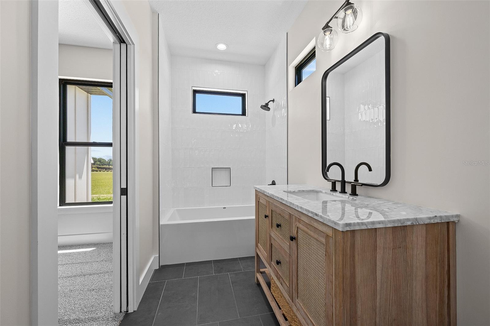 Listing photo id 24 for 389 Mossy Oak Way