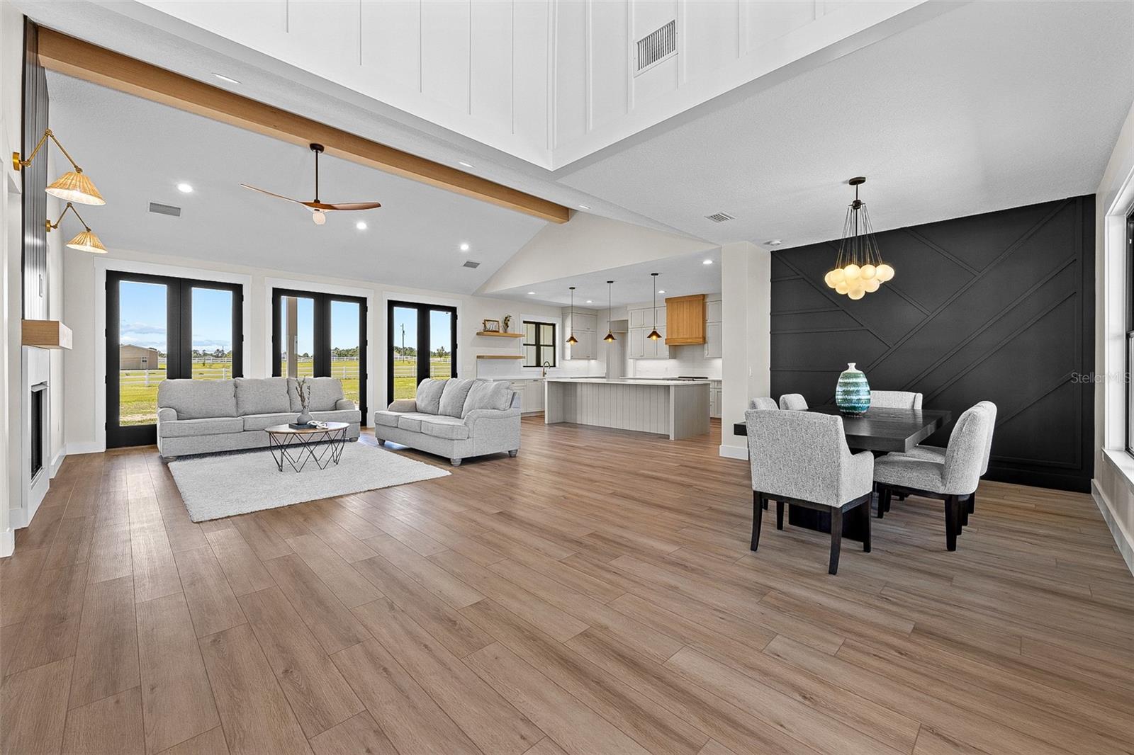 Listing photo id 1 for 389 Mossy Oak Way