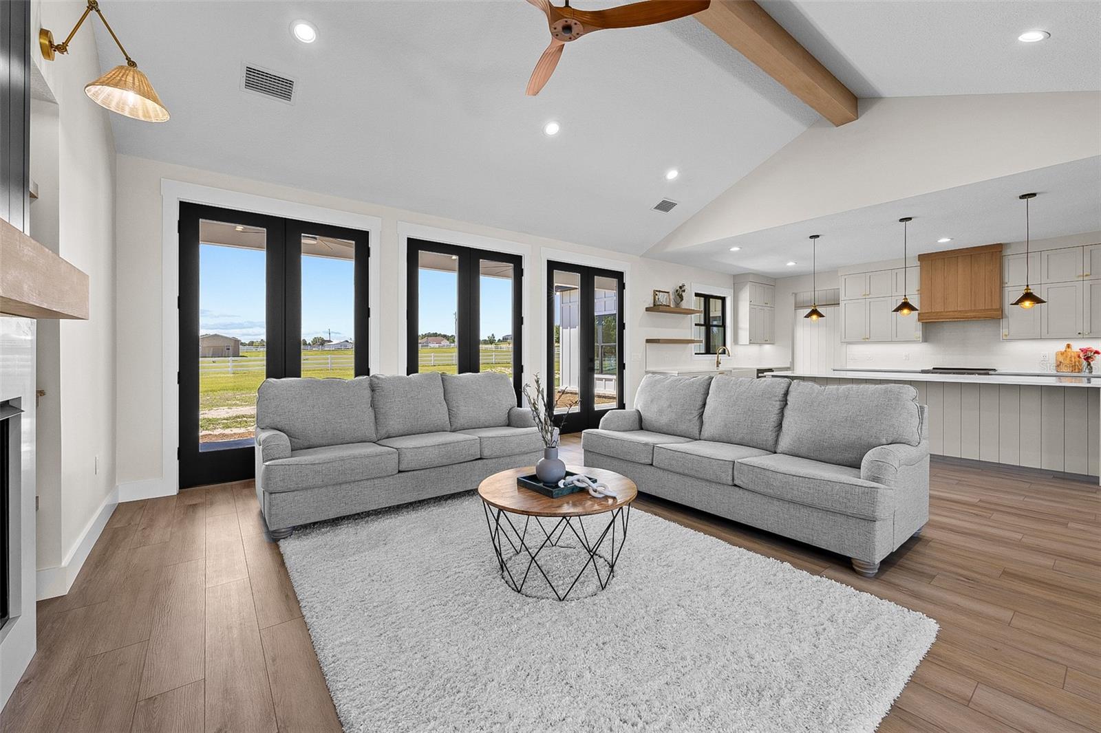 Listing photo id 2 for 389 Mossy Oak Way