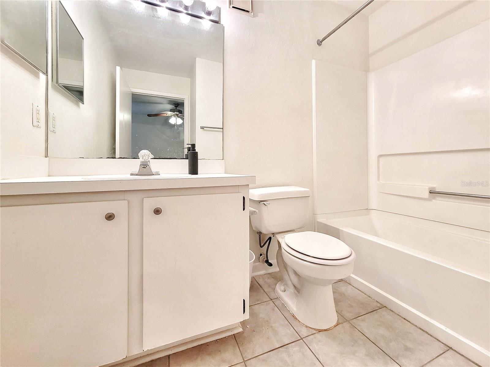 Image 16 of 37 For 3800 20th Avenue 101