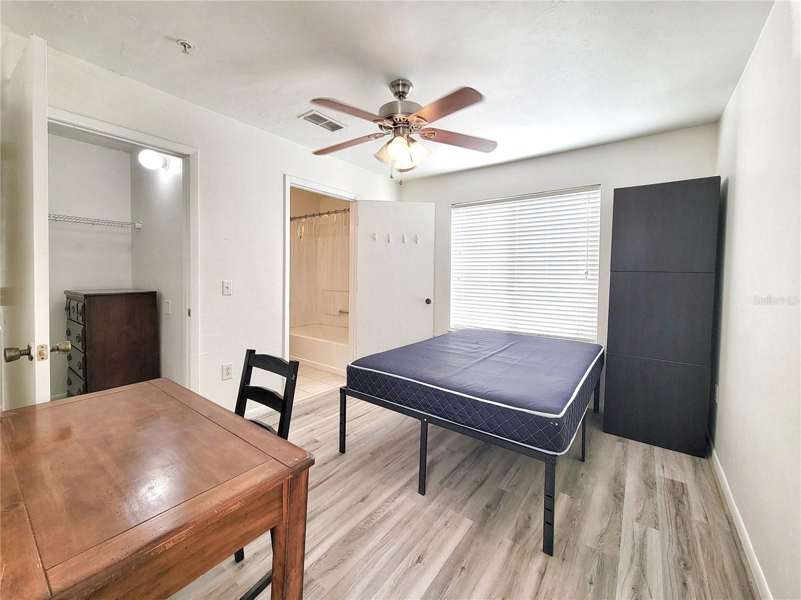 Image 22 of 37 For 3800 20th Avenue 101