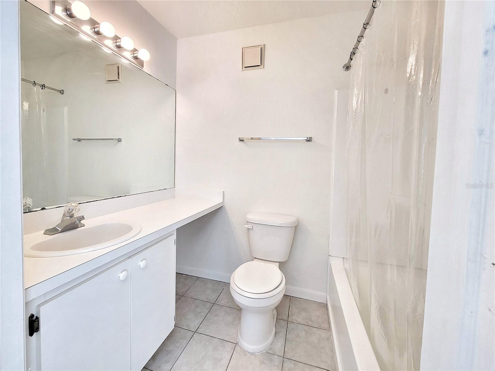 Image 25 of 37 For 3800 20th Avenue 101