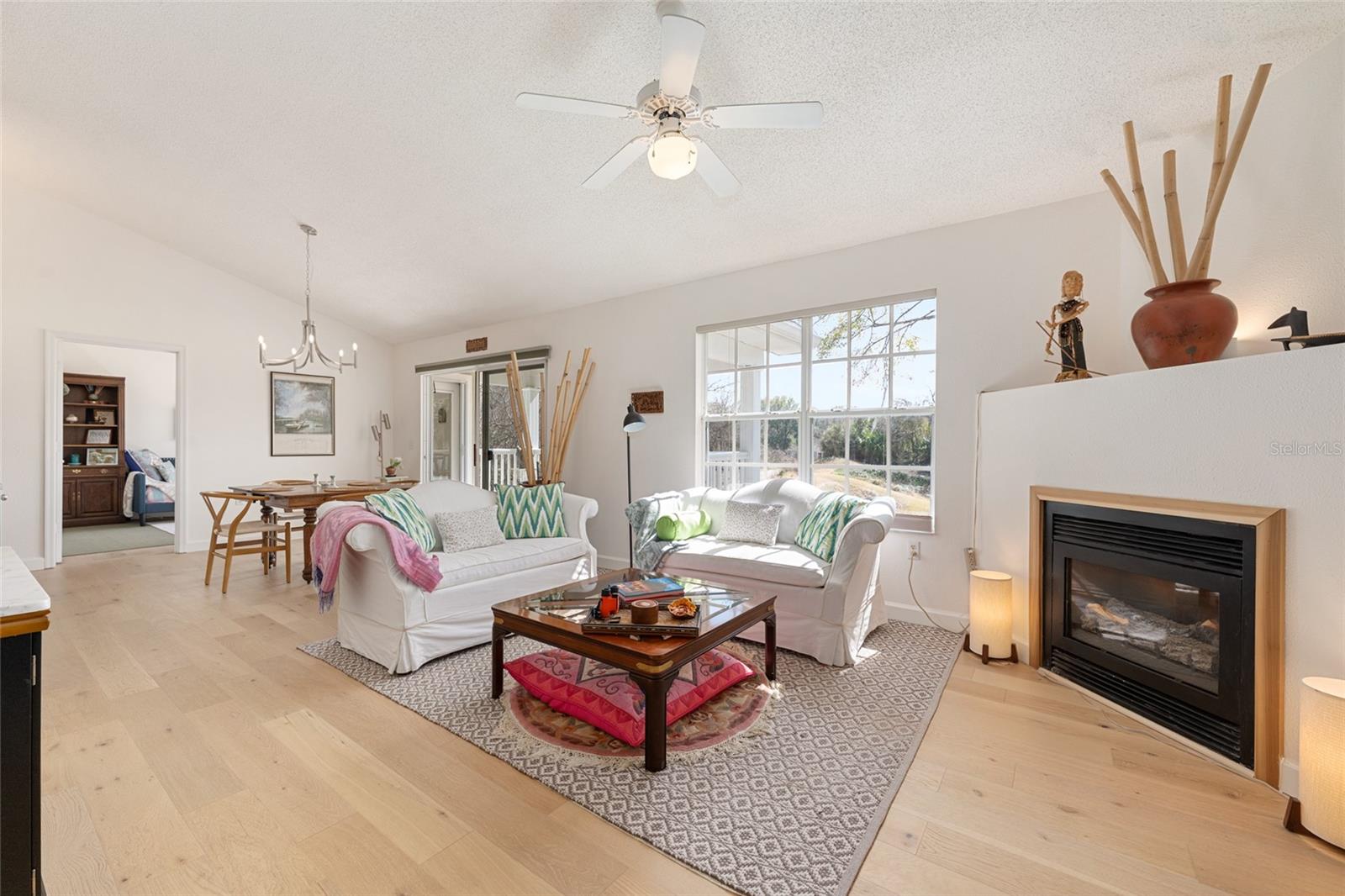 Image 13 of 59 For 10000 52nd Avenue C13