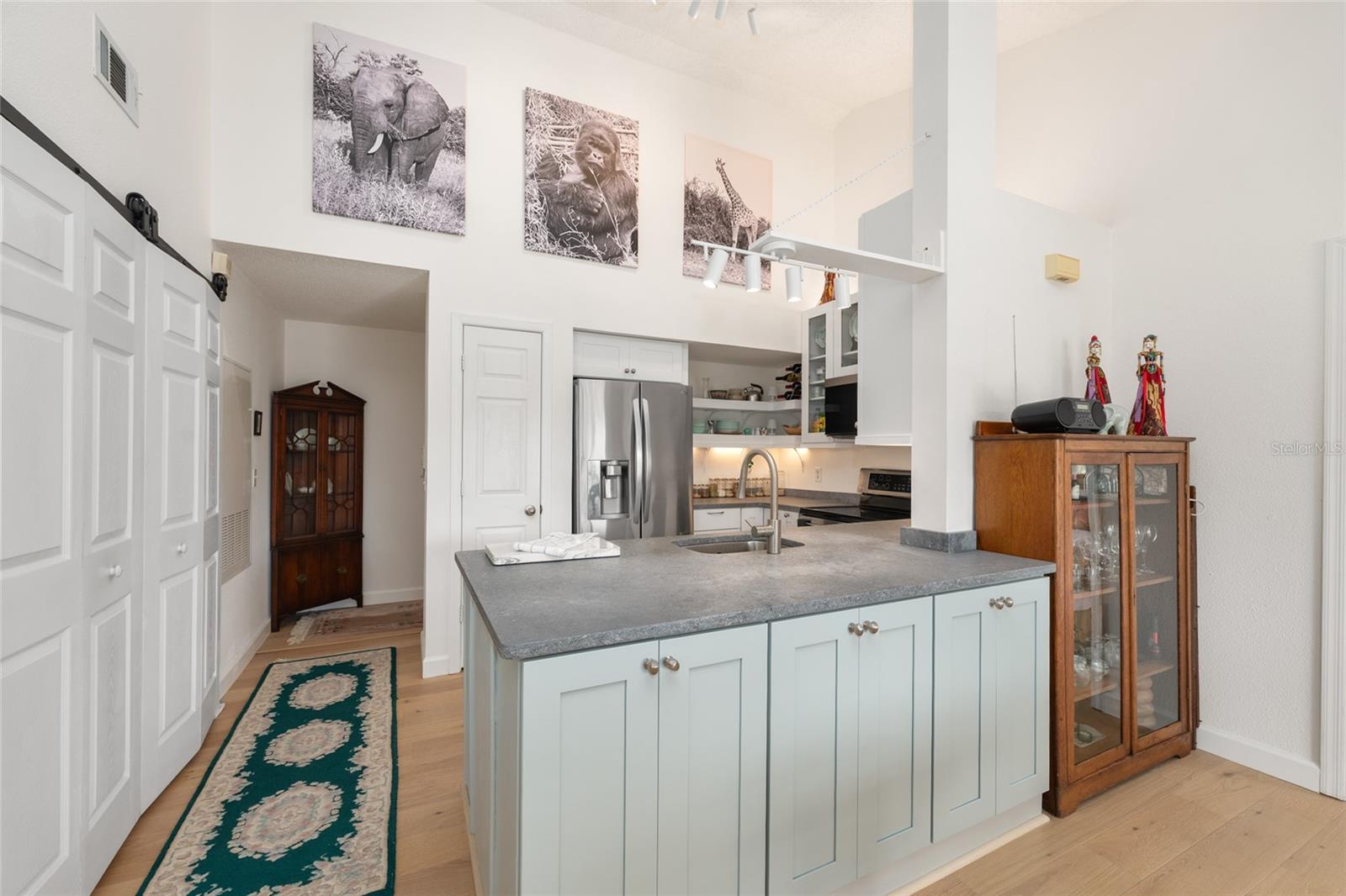 Image 18 of 59 For 10000 52nd Avenue C13