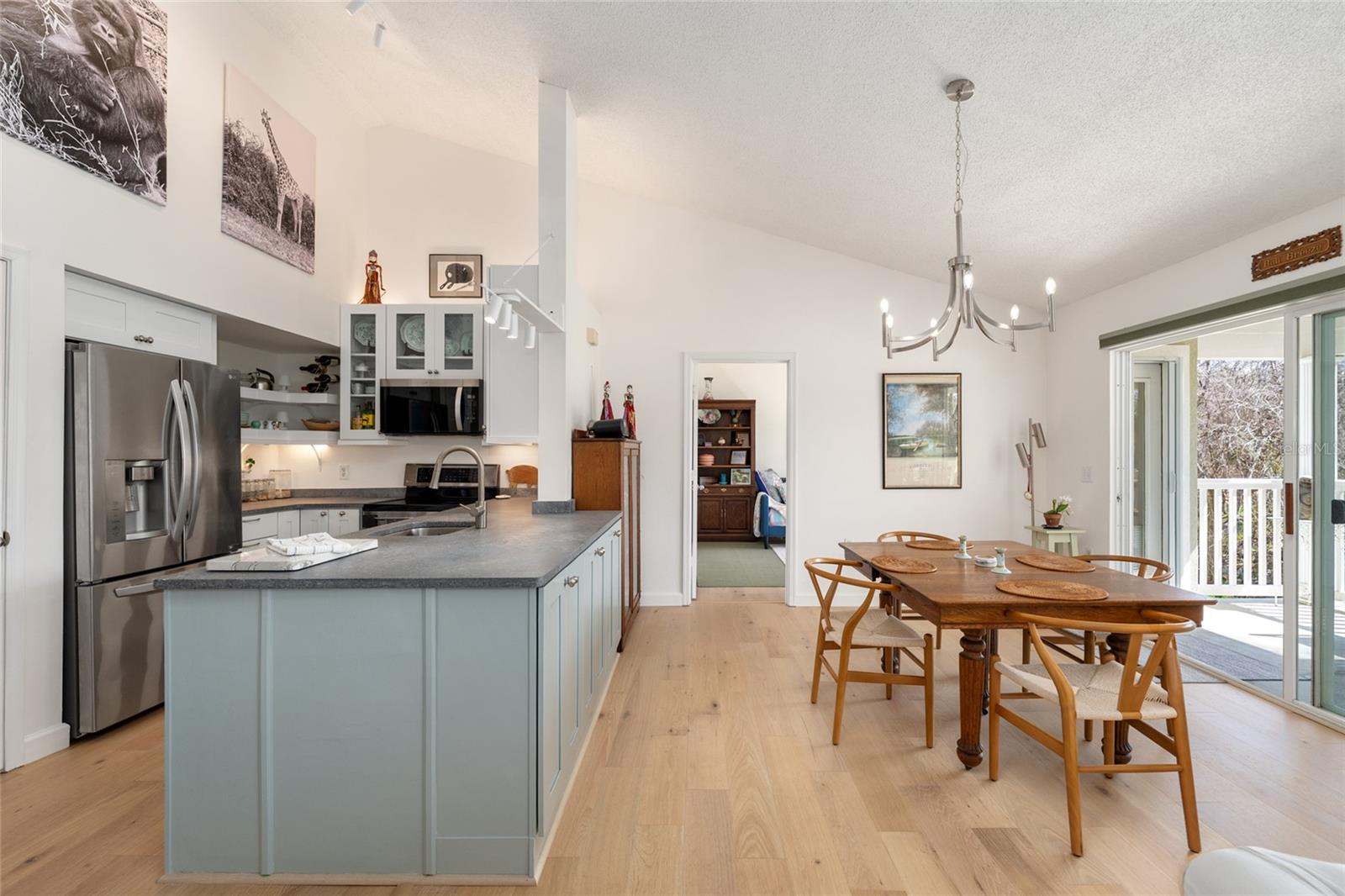 Image 20 of 59 For 10000 52nd Avenue C13