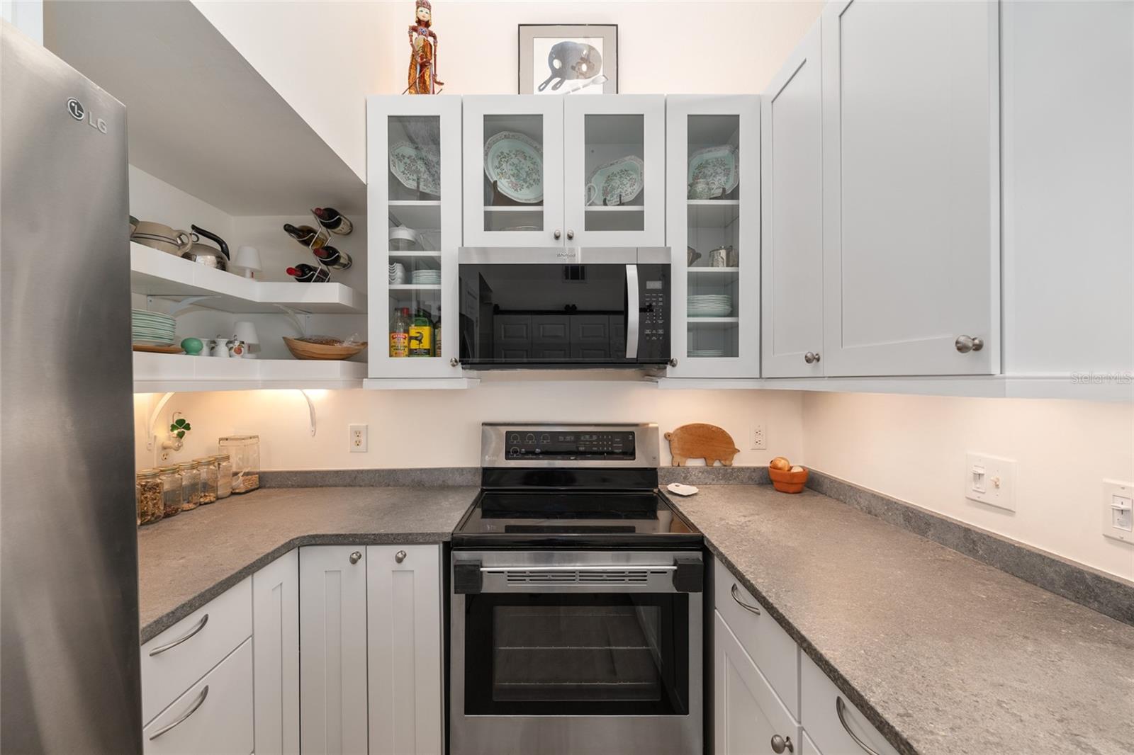 Image 21 of 59 For 10000 52nd Avenue C13