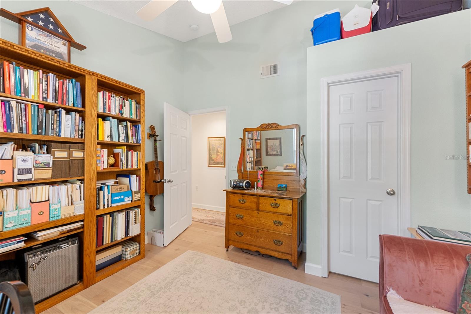 Image 38 of 59 For 10000 52nd Avenue C13