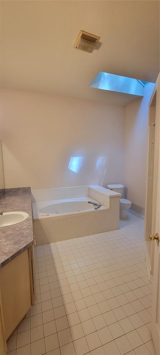 Image 28 of 39 For 10050 52nd Road