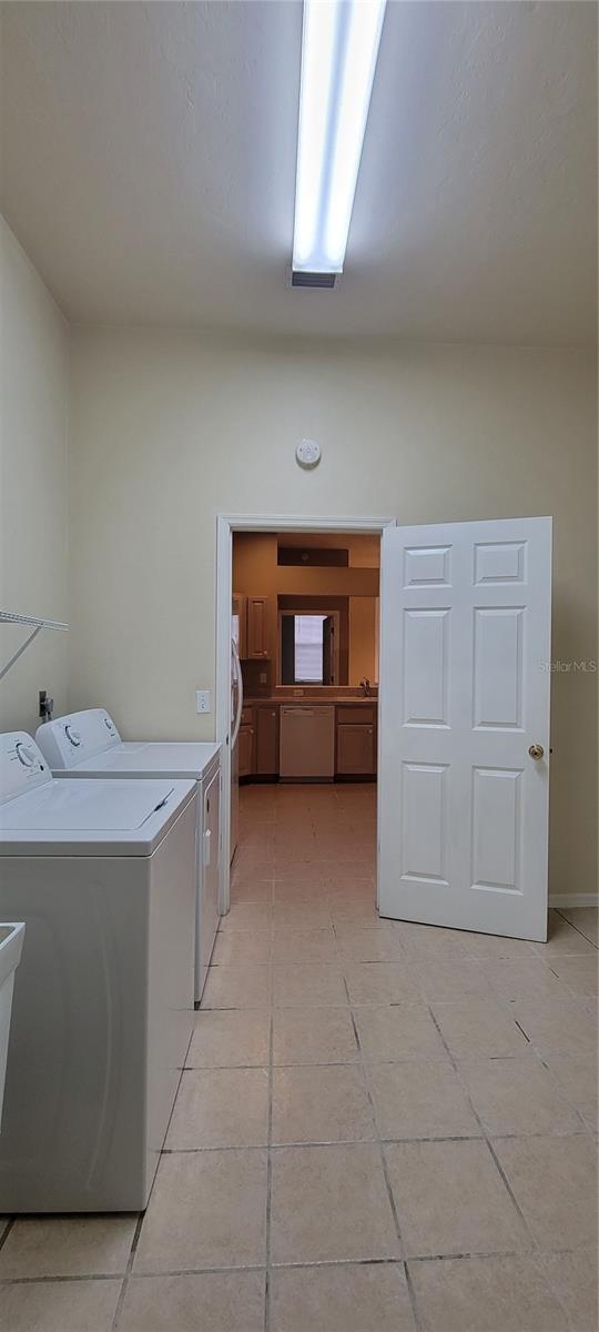 Image 33 of 39 For 10050 52nd Road