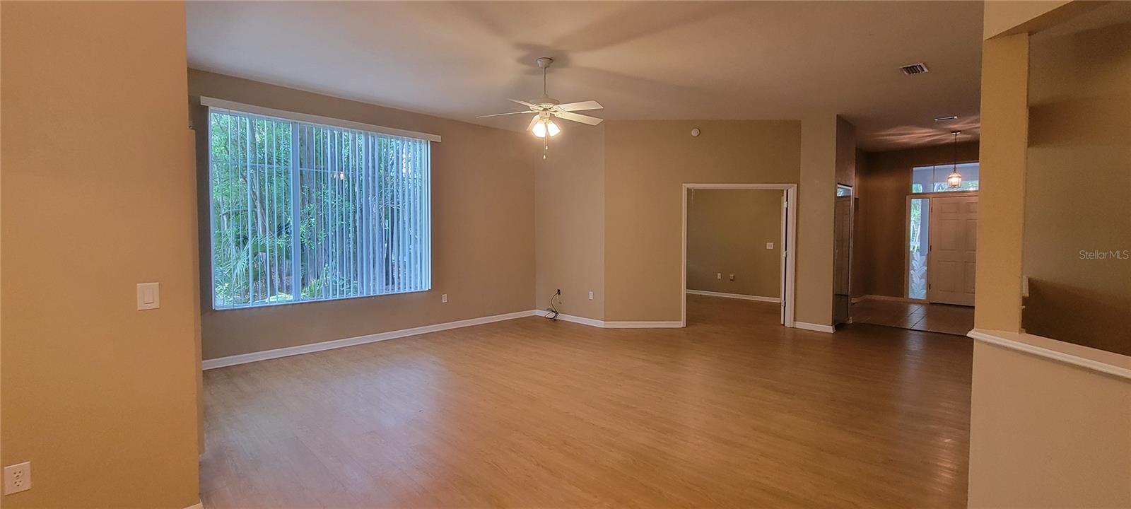 Image 4 of 39 For 10050 52nd Road