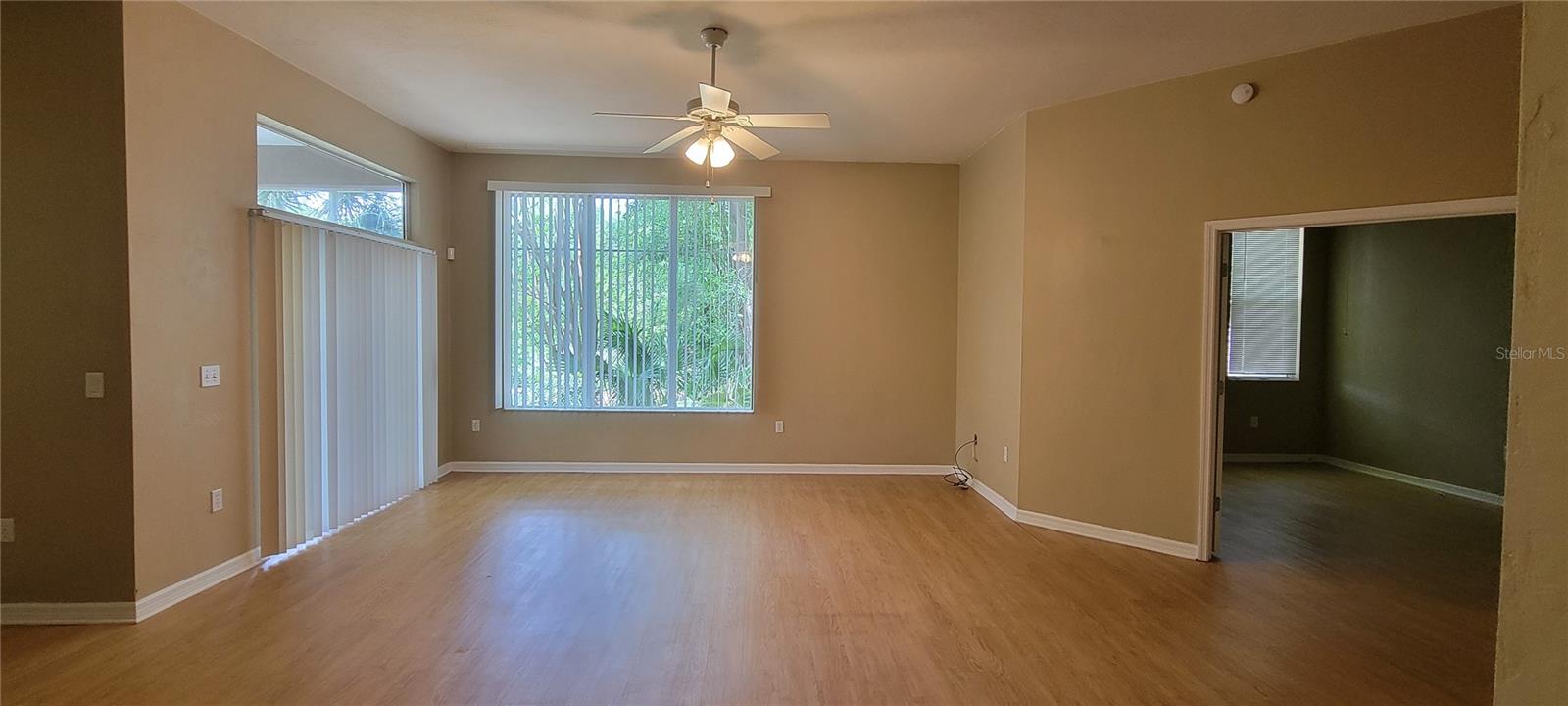 Image 7 of 39 For 10050 52nd Road