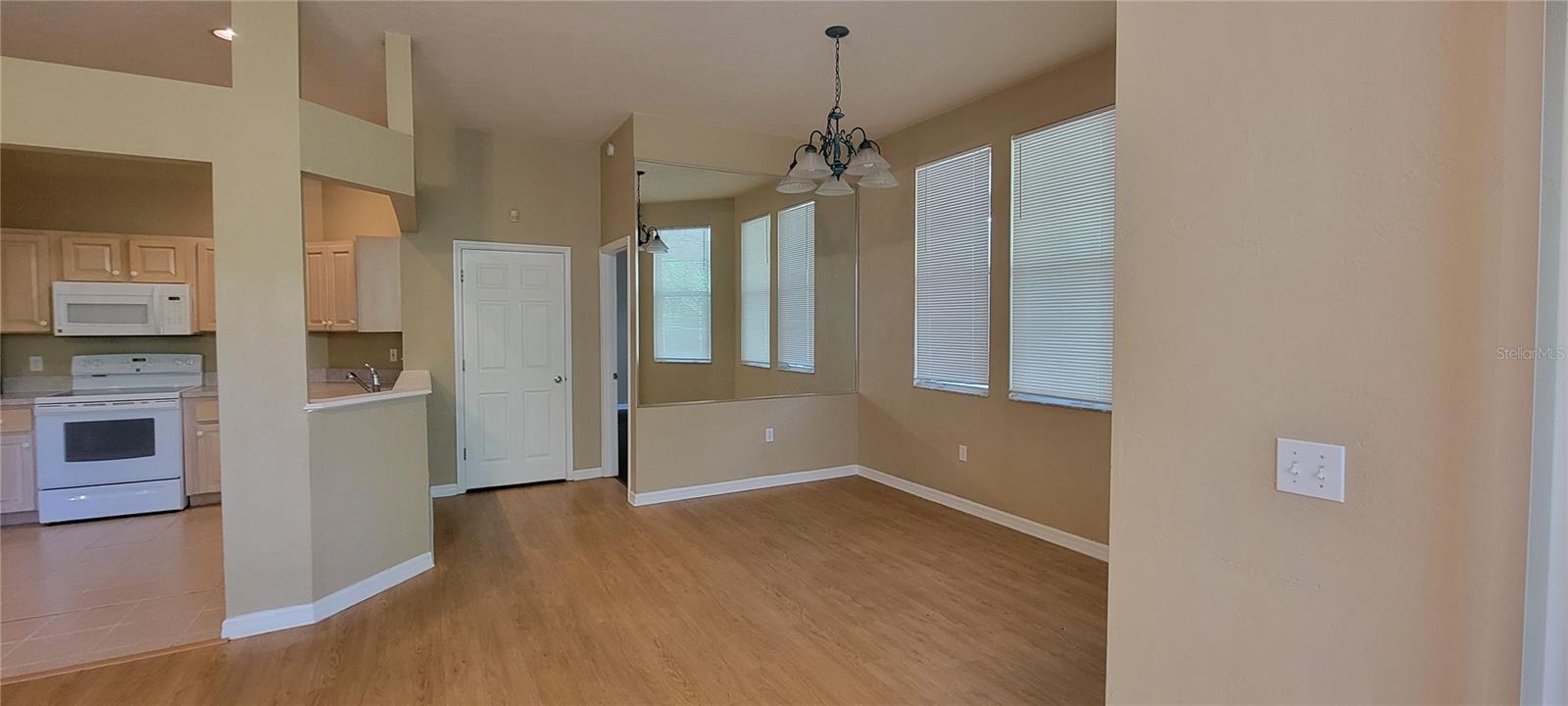 Image 8 of 39 For 10050 52nd Road