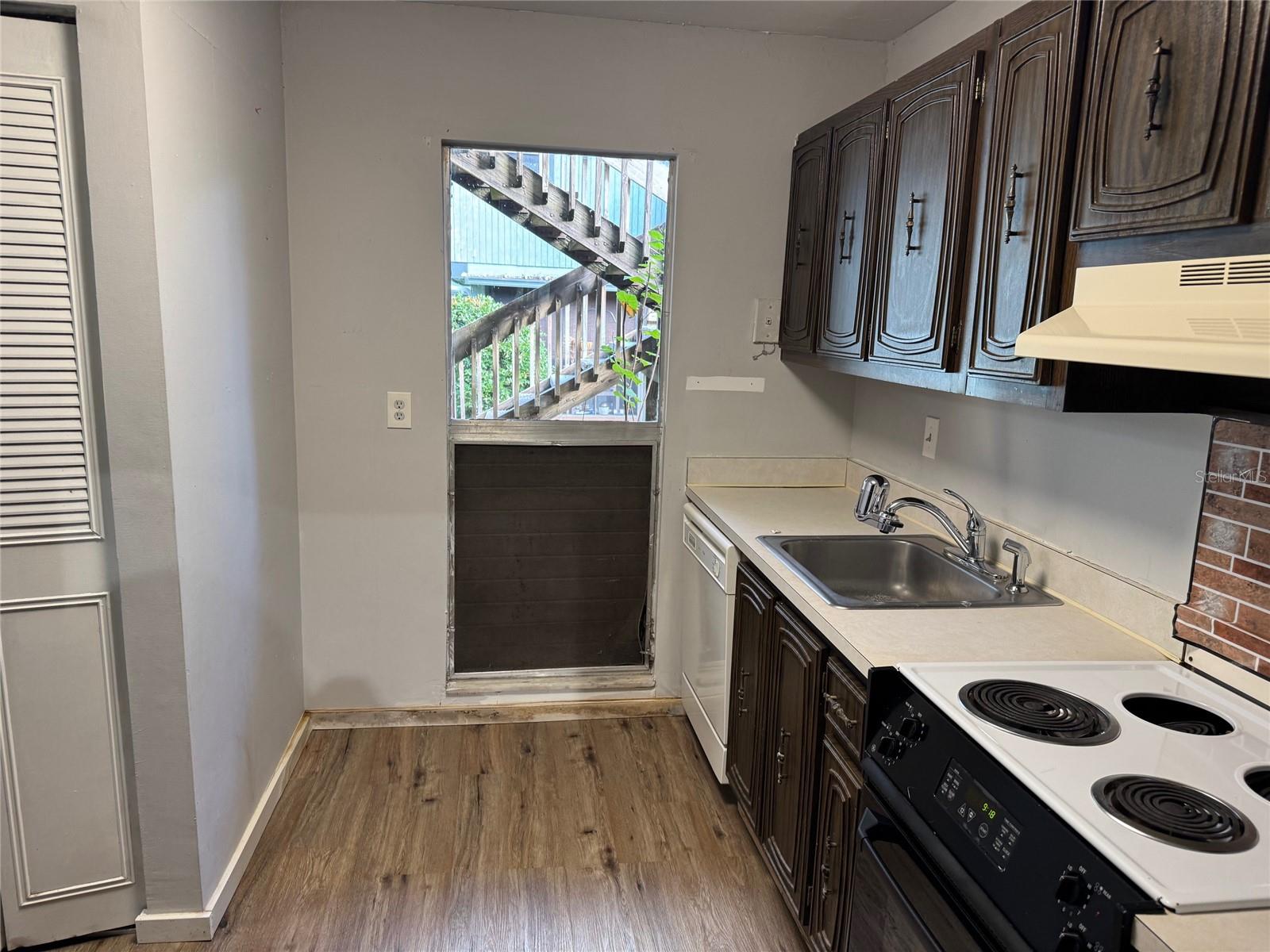 Image 3 of 13 For 717 75th Street 103