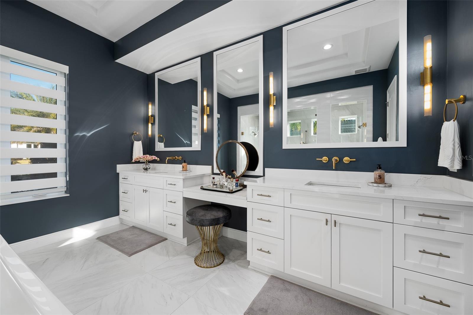 Image 22 of 51 For 2451 115th Drive