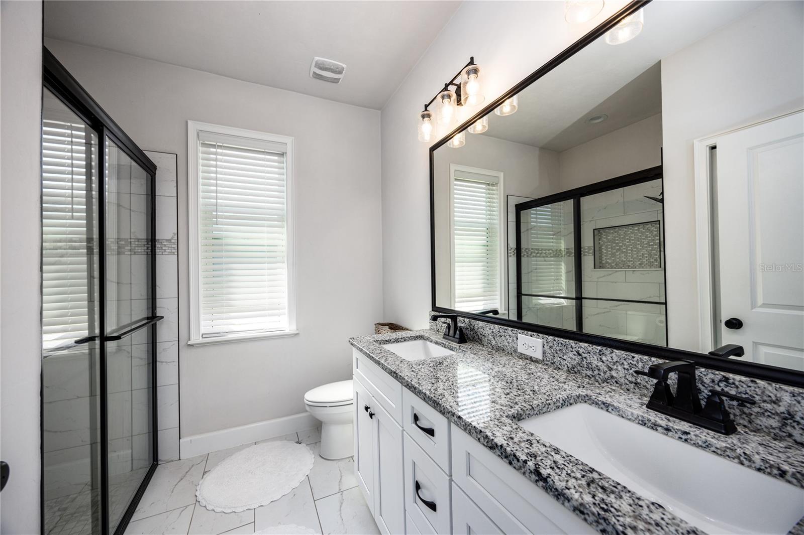 Image 13 of 47 For 12449 159th Way