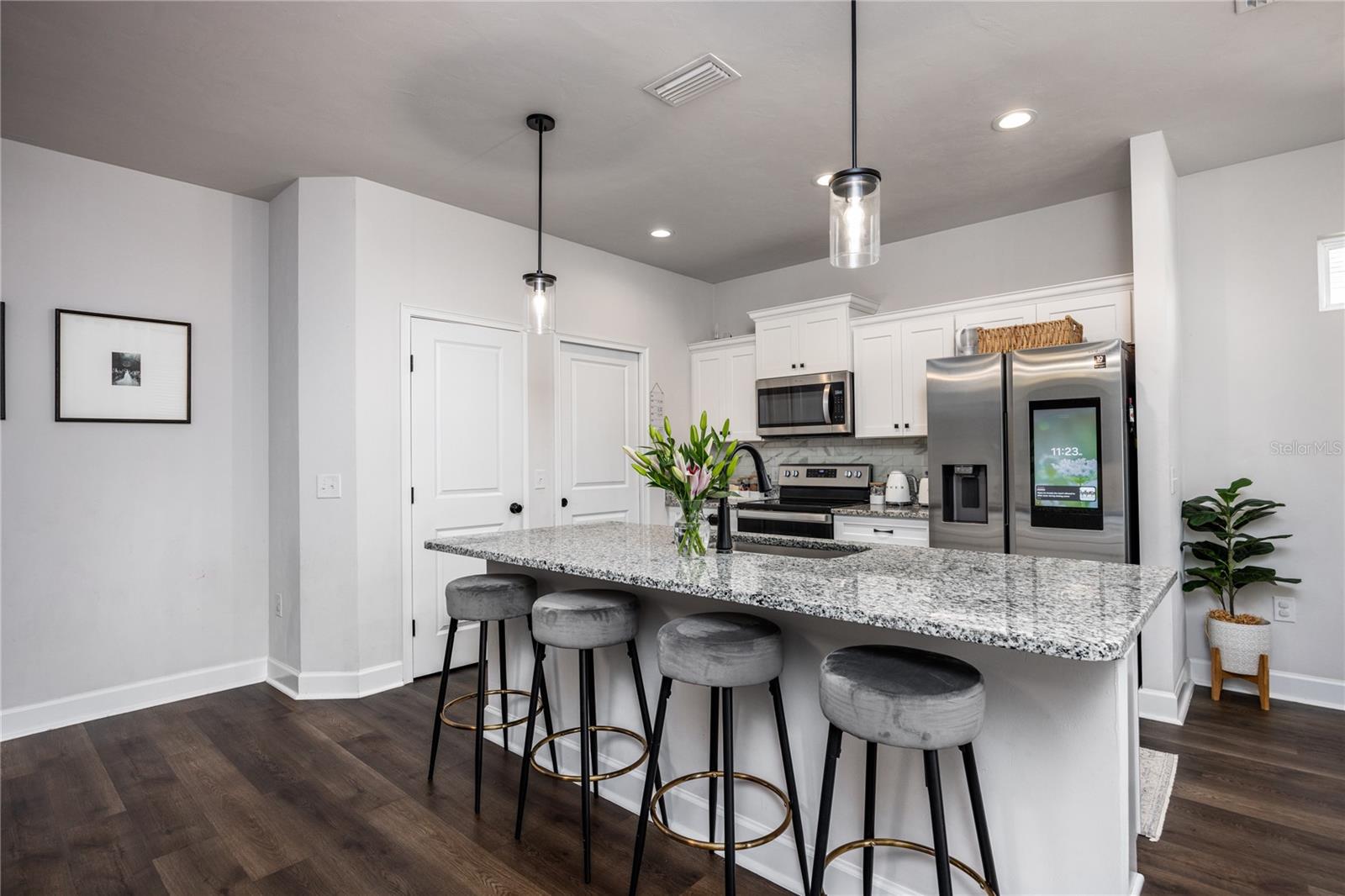 Image 18 of 47 For 12449 159th Way