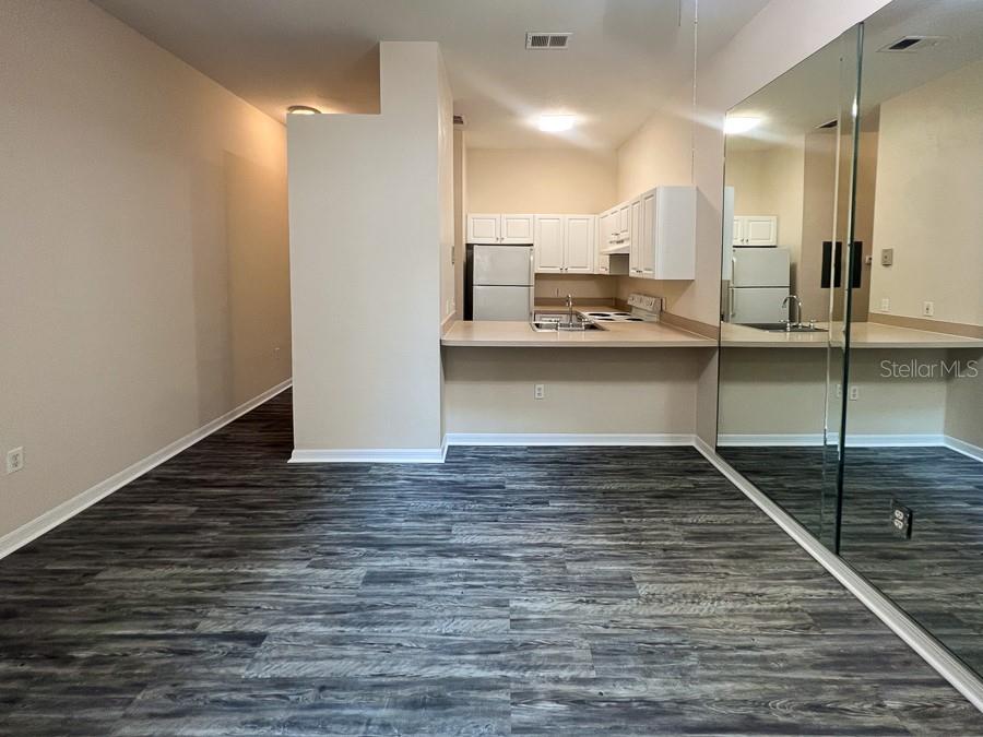 Image 5 of 16 For 3911 27th Street 9