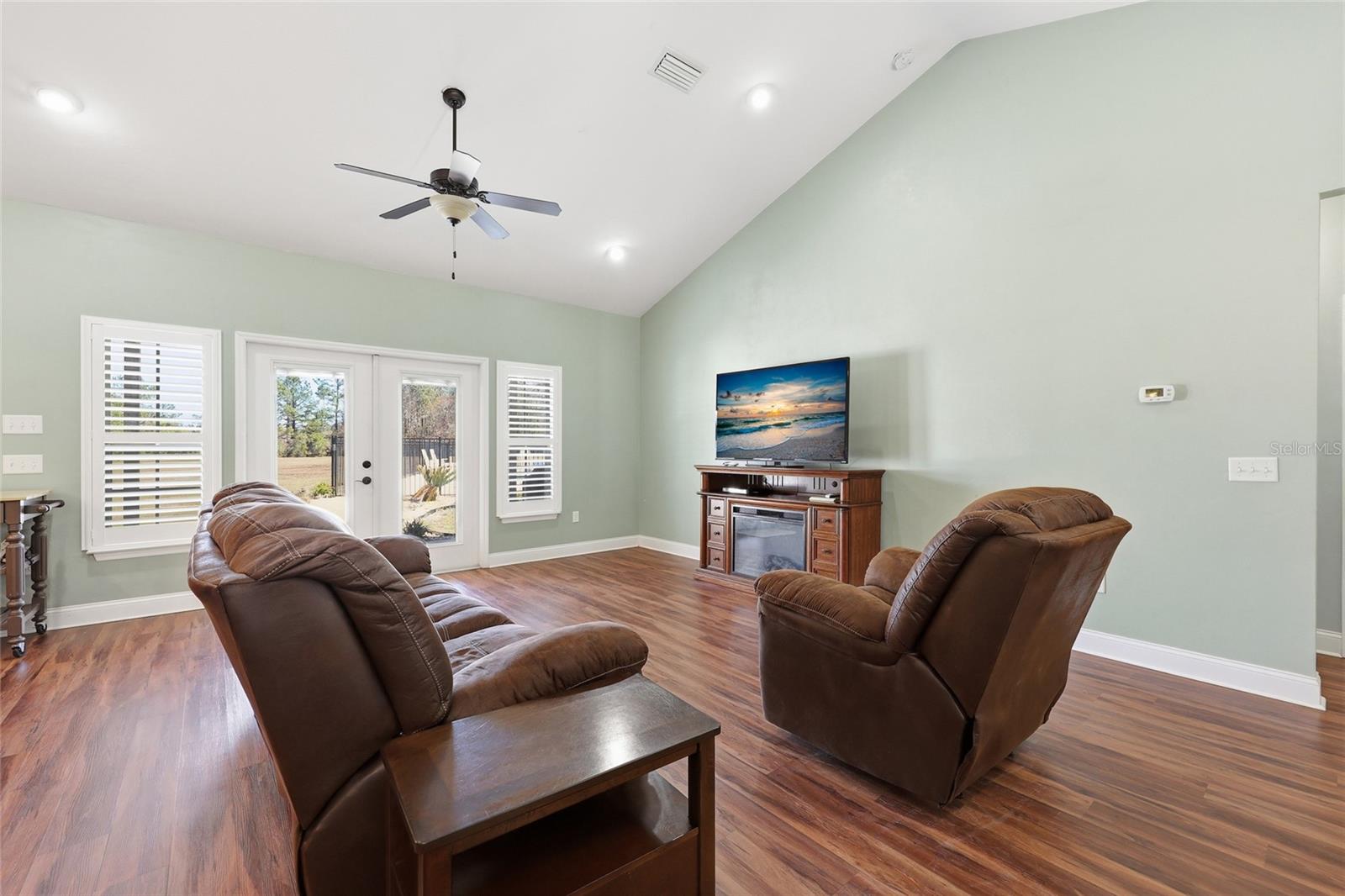 Image 11 of 42 For 15629 County Road 231