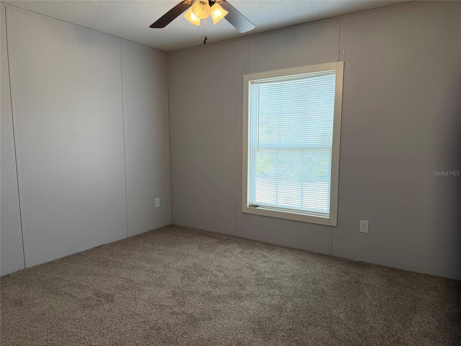 Image 12 of 25 For 13510 Gulf Manor