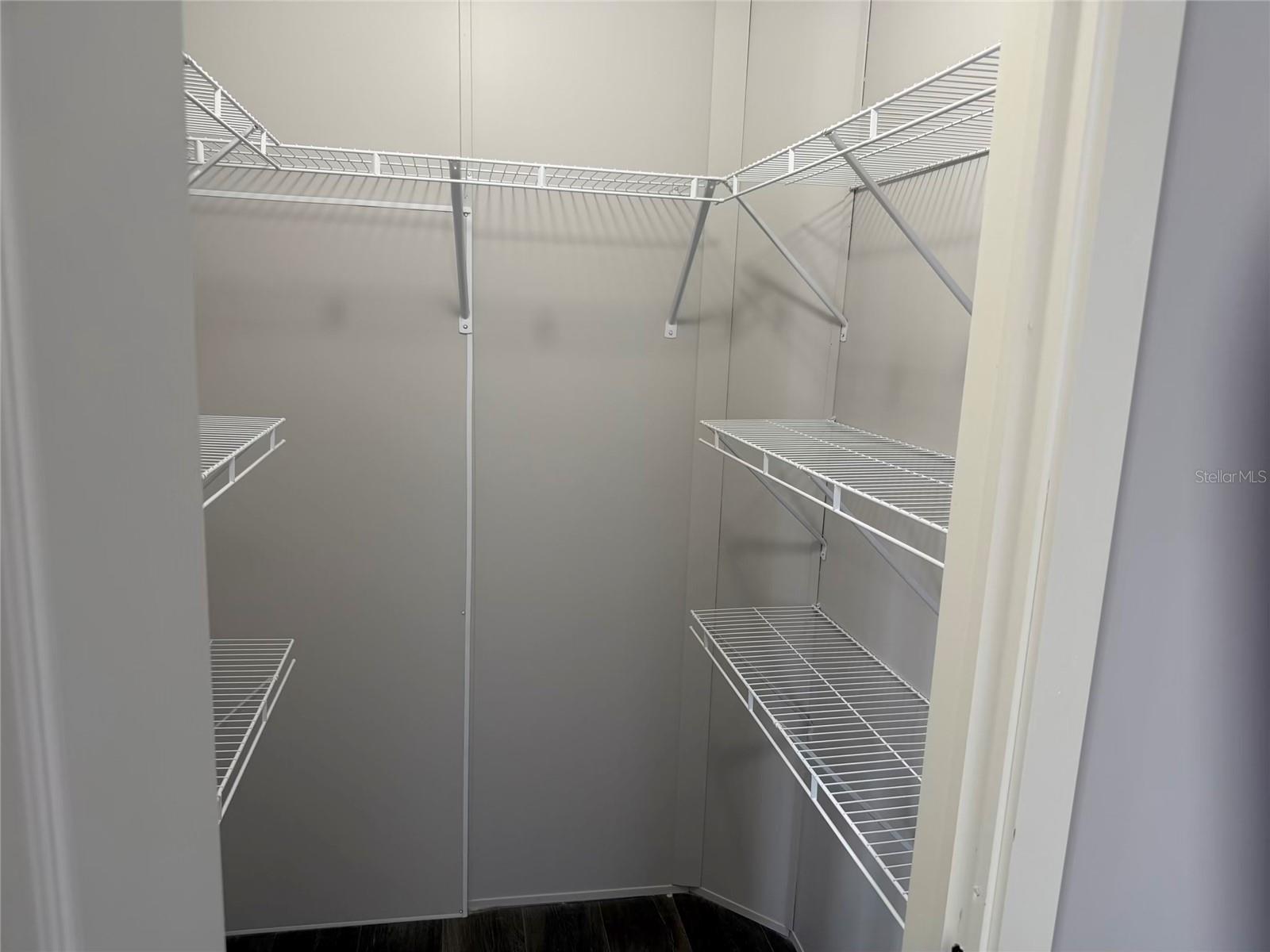 Image 17 of 25 For 13510 Gulf Manor