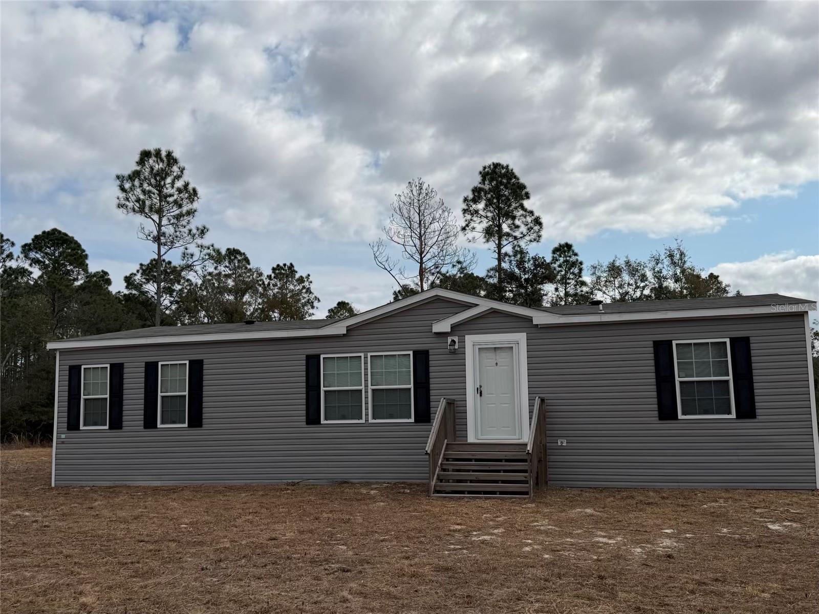 Image 2 of 25 For 13510 Gulf Manor