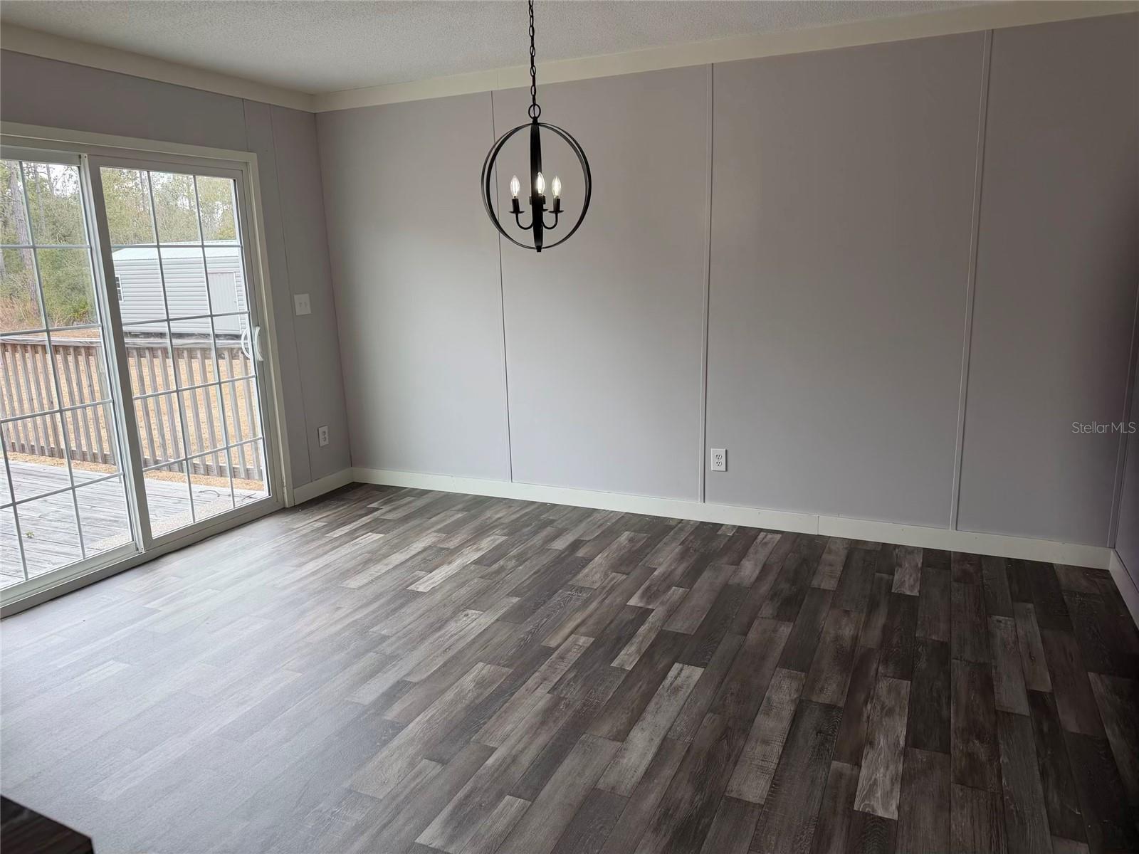 Image 8 of 25 For 13510 Gulf Manor