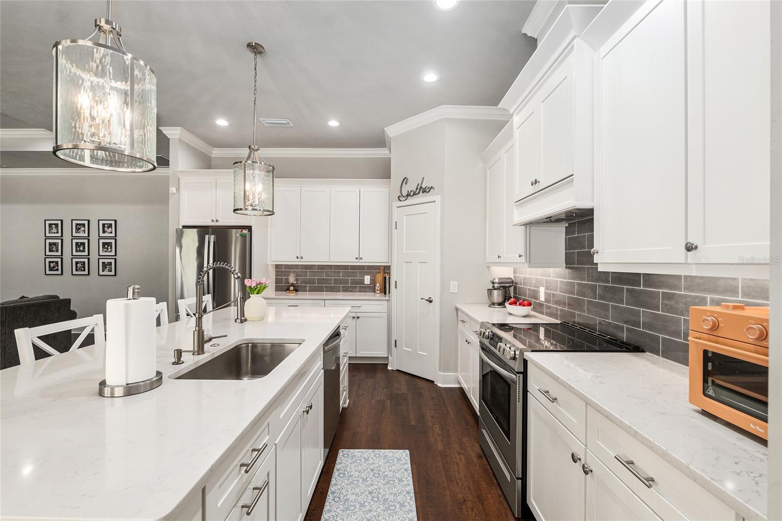 Image 21 of 83 For 16090 205th Street