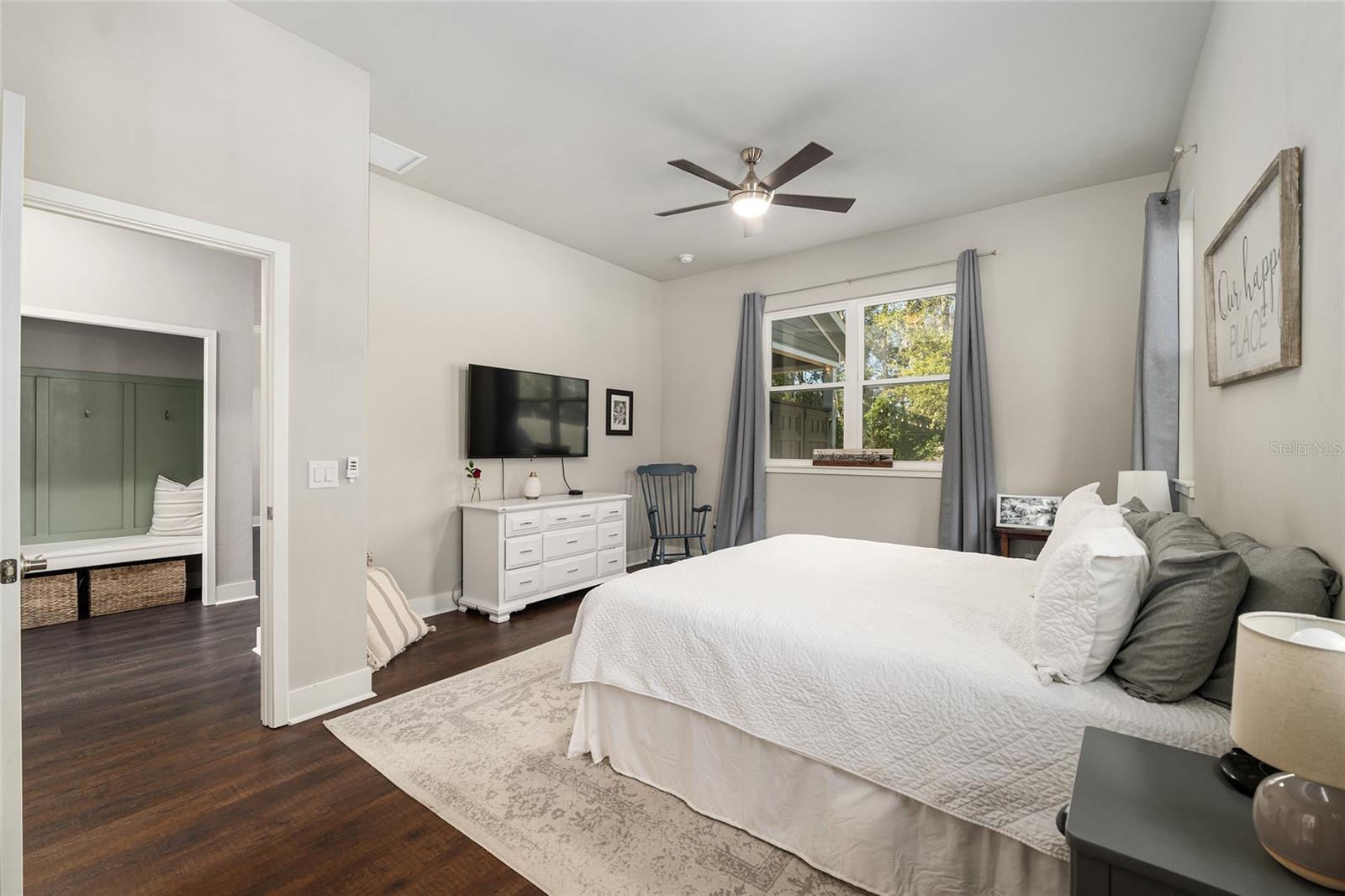 Image 29 of 83 For 16090 205th Street