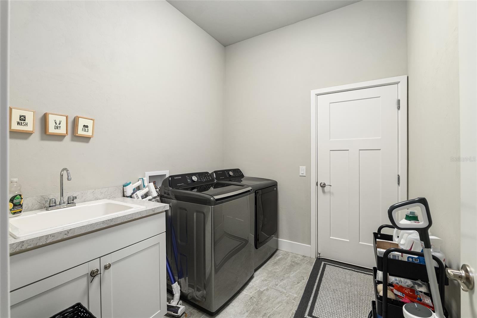 Image 46 of 83 For 16090 205th Street