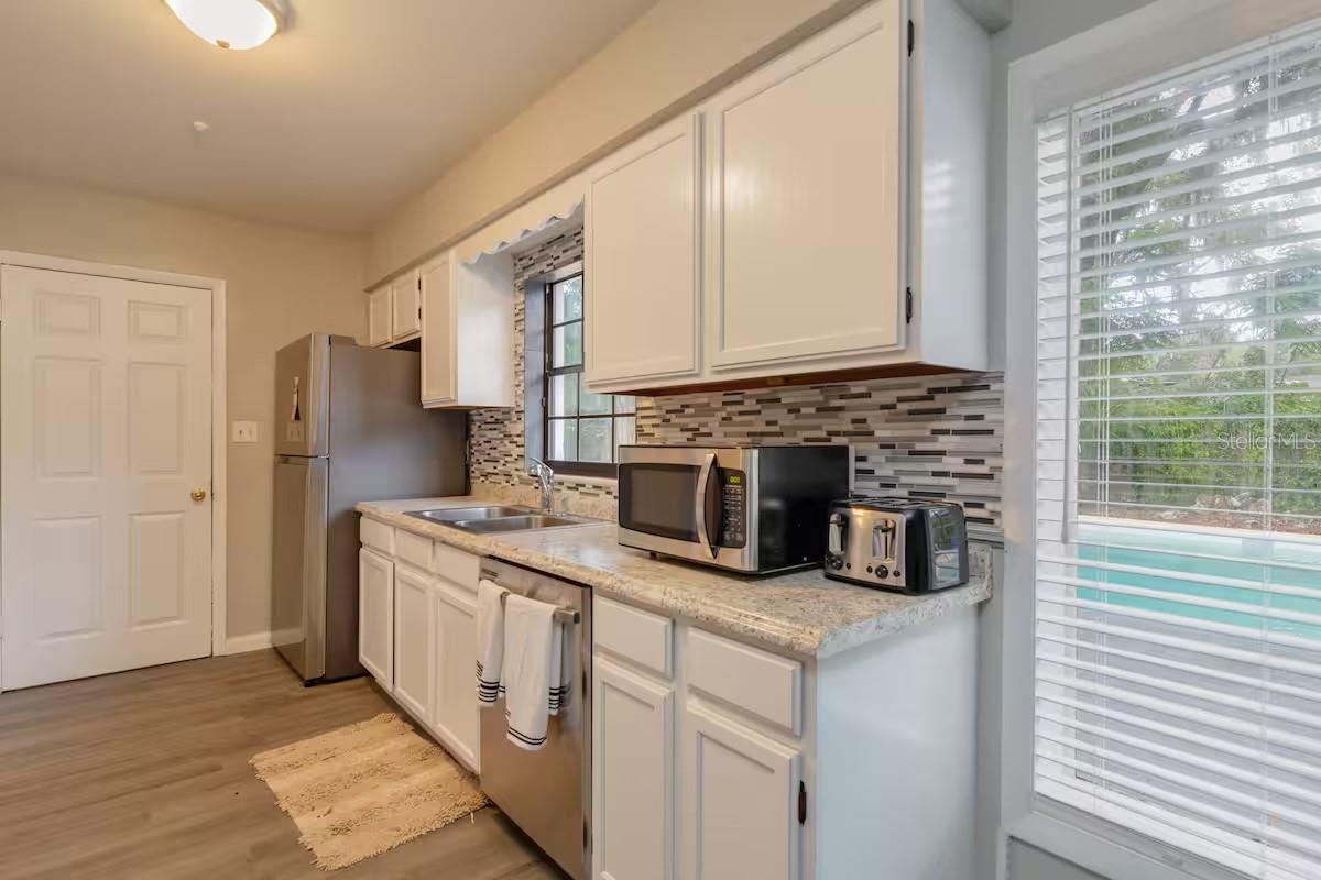 Image 13 of 52 For 2138 29th Place