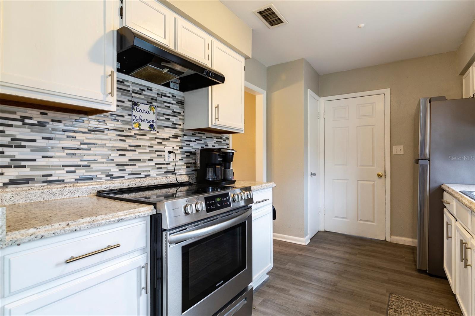 Image 14 of 52 For 2138 29th Place