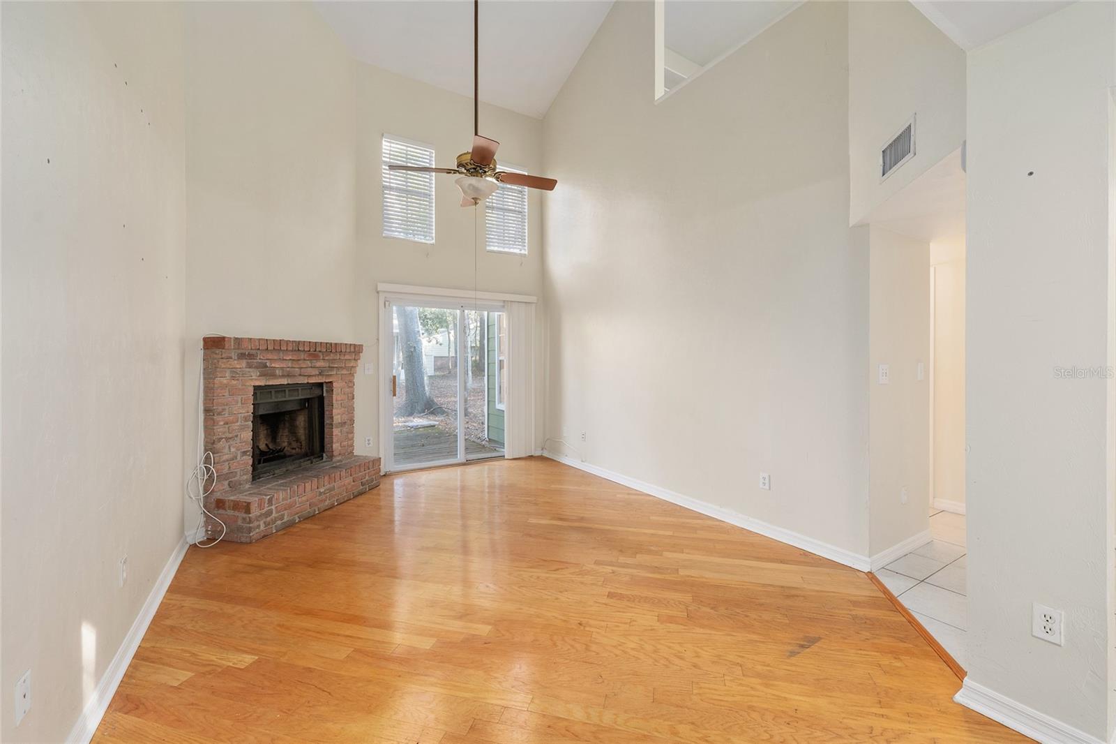 Image 12 of 50 For 345 48th Boulevard K