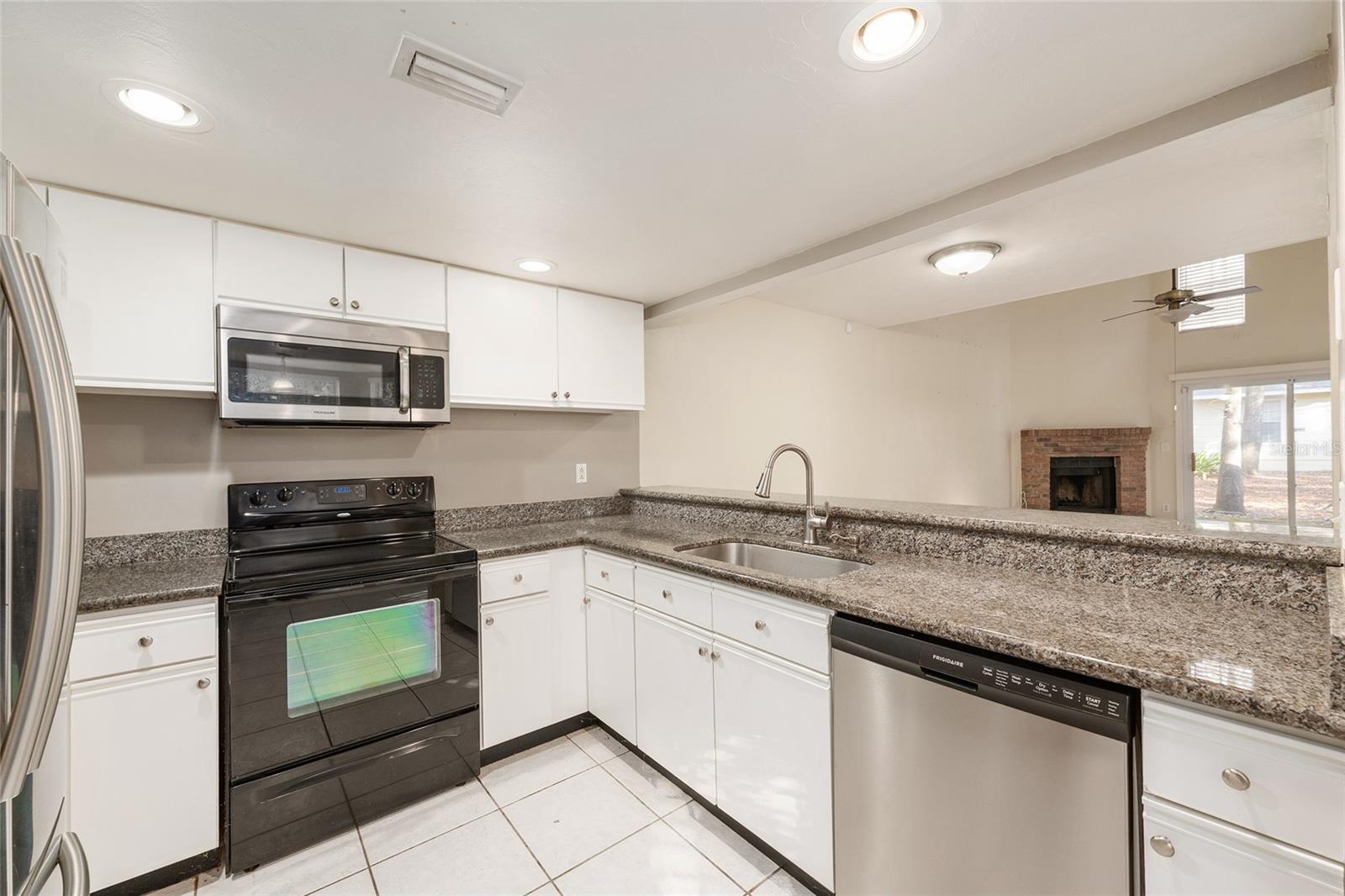 Image 20 of 50 For 345 48th Boulevard K