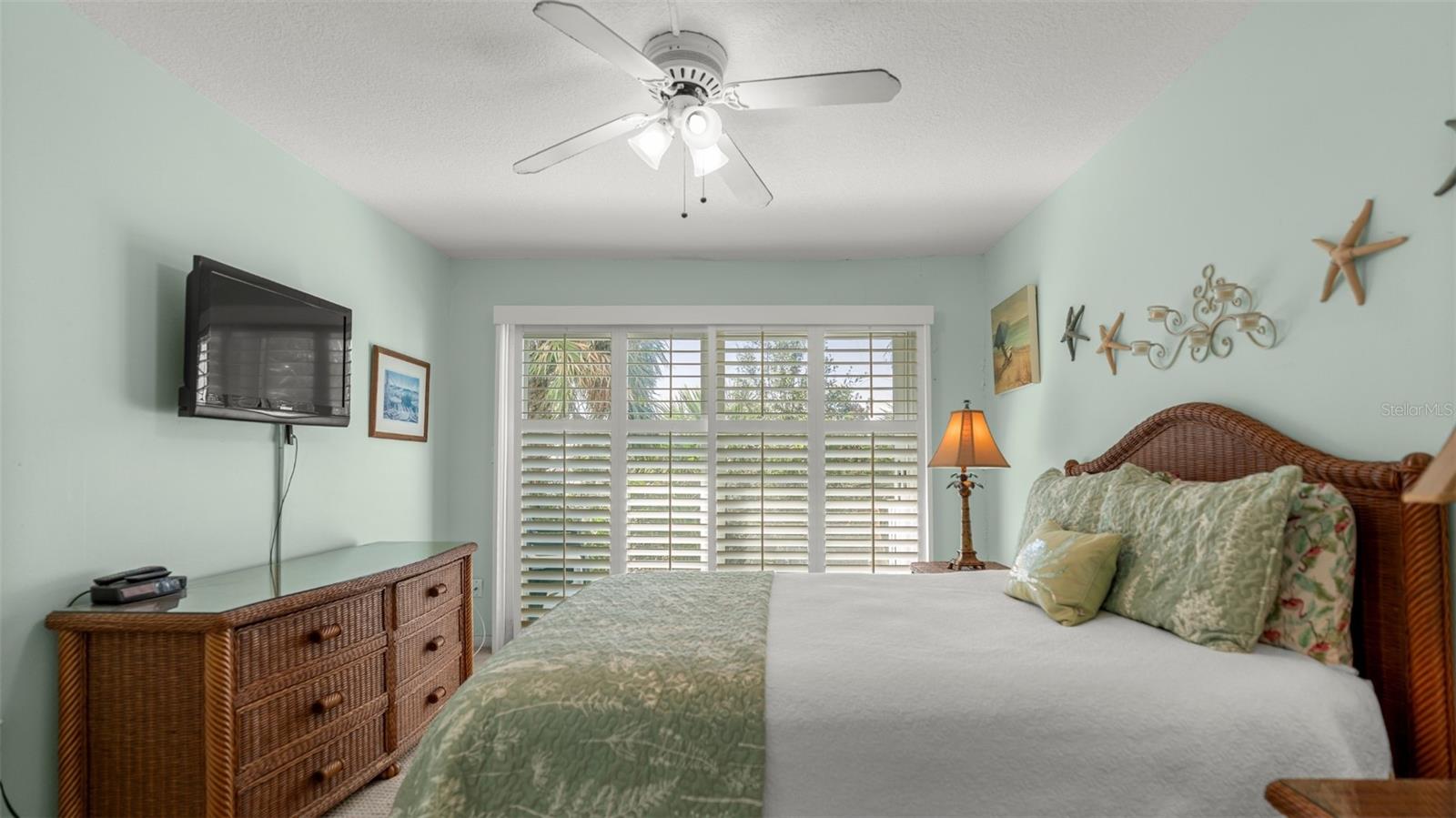 Image 22 of 59 For 6300 A1a S A34d