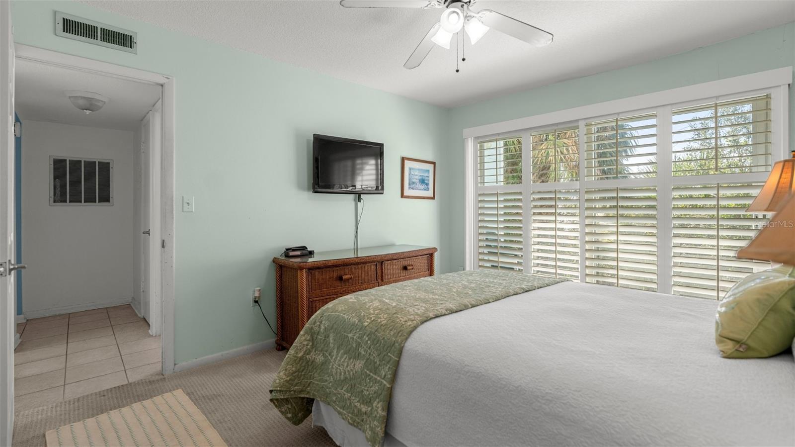 Image 23 of 59 For 6300 A1a S A34d