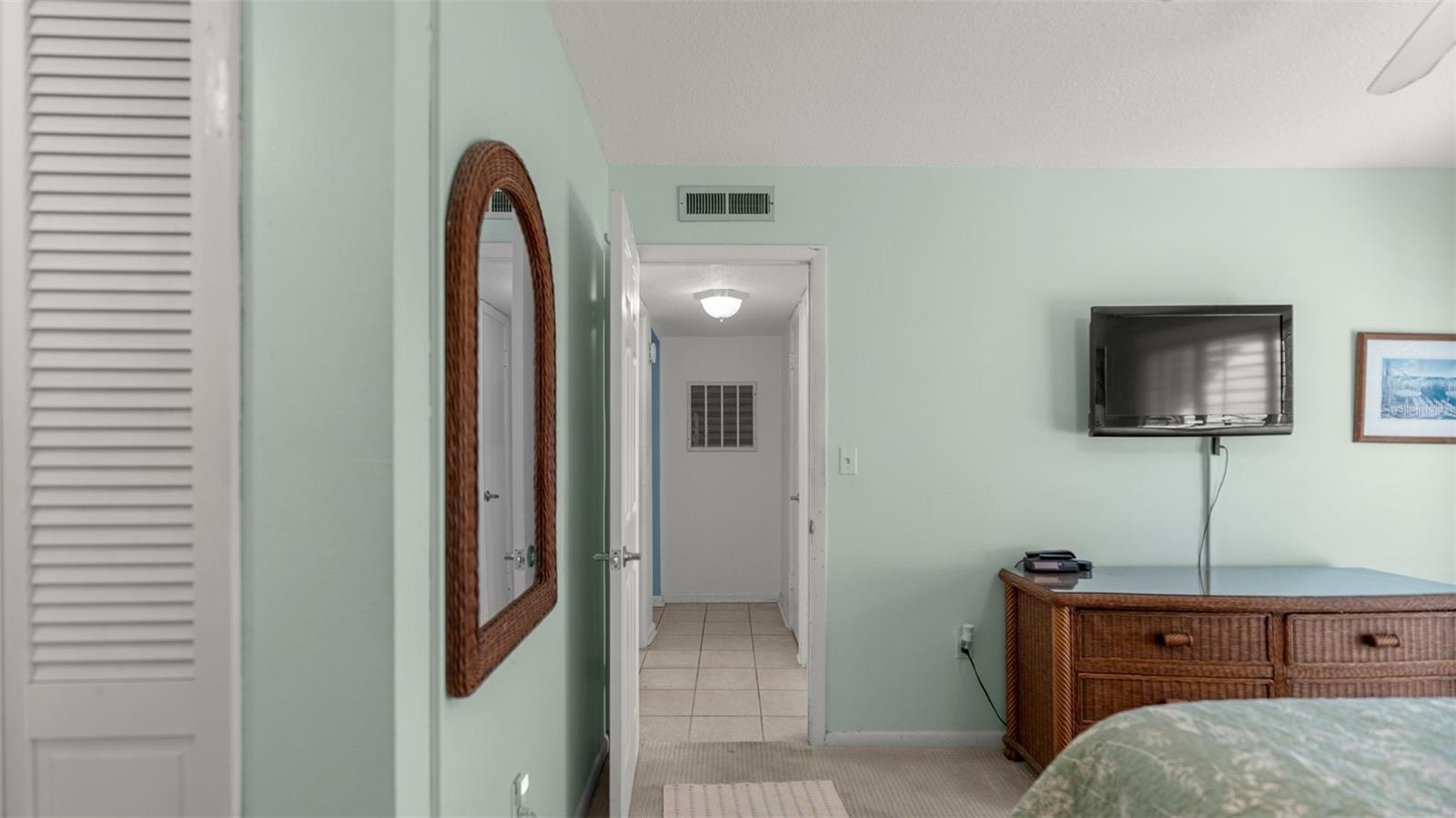 Image 24 of 59 For 6300 A1a S A34d