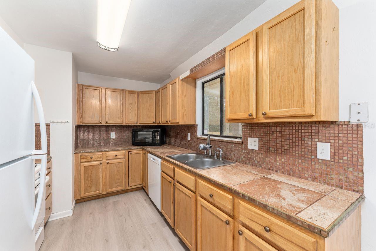 Image 9 of 20 For 4220 29th Terrace