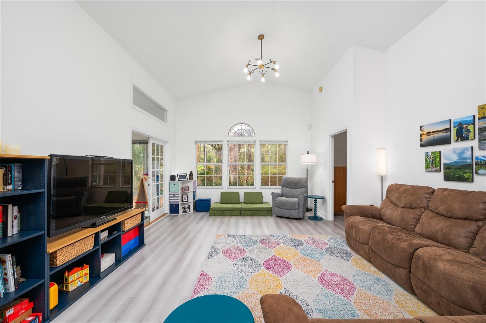 Image 6 of 29 For 5154 88th Terrace